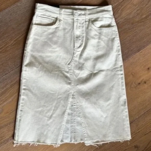 JOE’S JEANS Cream Midi Skirt w/ Front Slit and High-Rise Midi